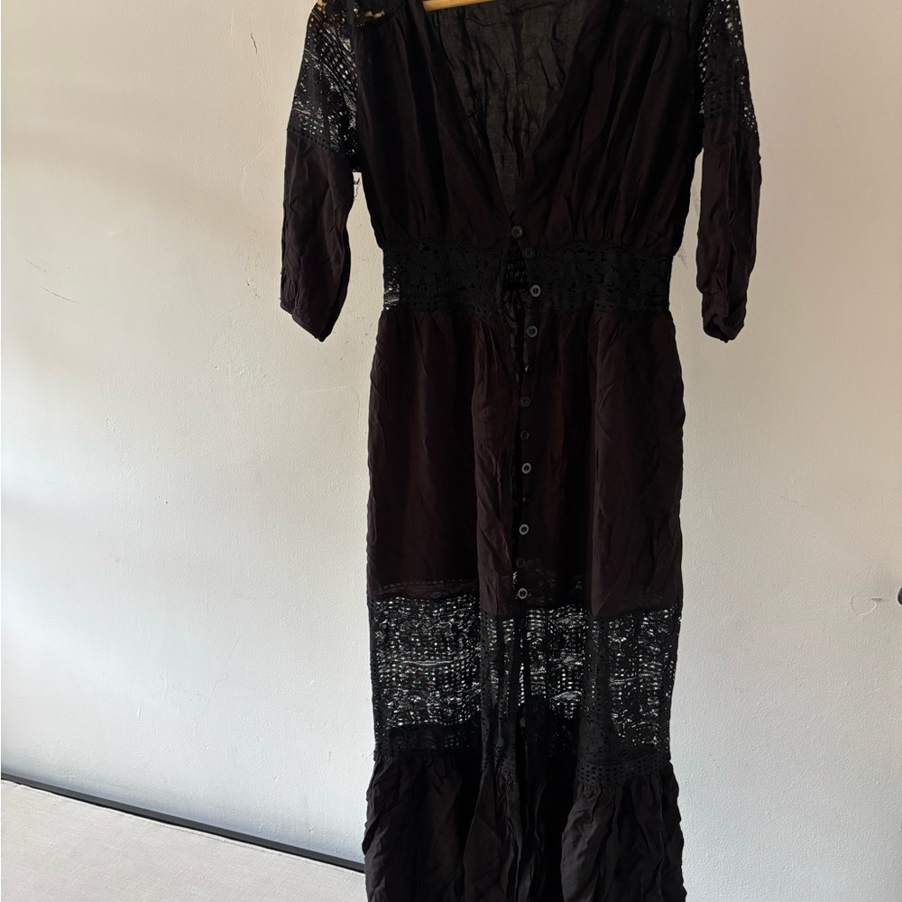 Elegant Black Lace Maxi Dress size medium